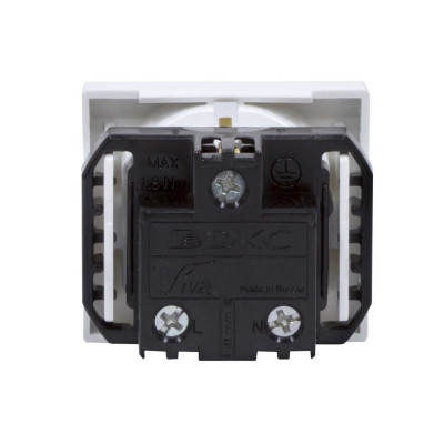 Розетка силовая серии Viva DKC 45005 2Р+Е со шторками белая Розетка силовая серии Viva DKC 45005 2Р+Е со шторками белая