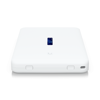 Настенная консоль UBIQUITI ОС UniFi, WiFi6 (4x4 MIMO), 1xLAN 10 Гбит SFP+, 17xLAN 1 Гбит RJ45