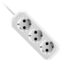 Удлинитель с заземлением Defender R330 16 А, 15 м, 3 розетки, белый Удлинитель с заземлением Defender R330 16 А, 15 м, 3 розетки, белый